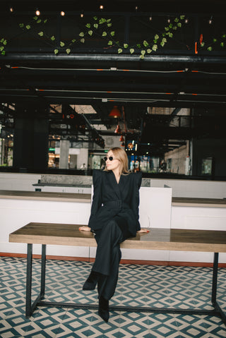 SUIT PICO NEGRO