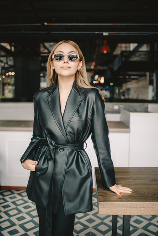BLAZER NEGRO EFECTO PIEL